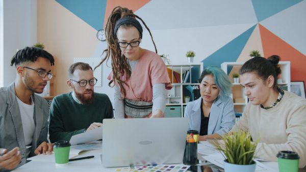Stratégies indispensables pour réussir la création d'entreprise